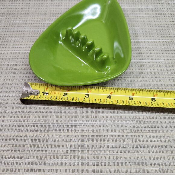 Vintage Mid-Century Modern MCM Anholt Ashtray Green Melamine Triangle Design - Picture 6 of 7